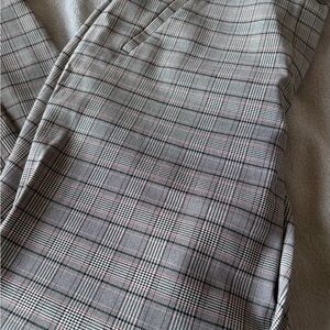 Petite Reitmans Plaid Ankle Cropped Pants in Black, White & Red